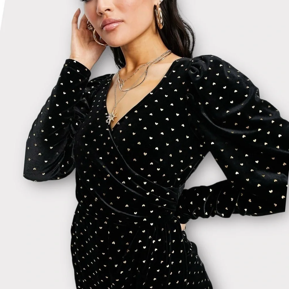 Saint Genies Heart Print Velvet Faux Wrap Mini Dress Black and Gold NWT - Picture 13 of 14